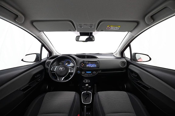 Toyota Yaris 13 of 20