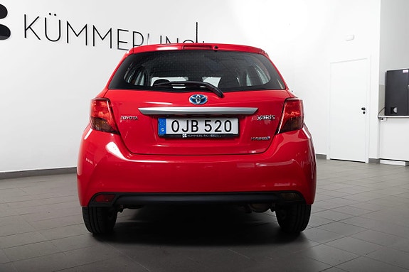 Toyota Yaris 11 of 20