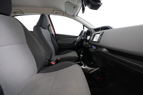 Toyota Yaris 14 of 20