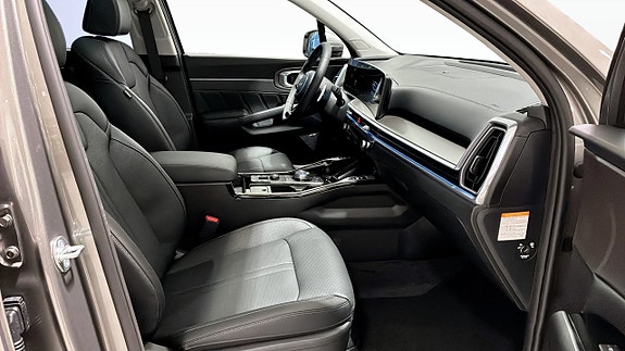 Kia Sorento 13 of 20