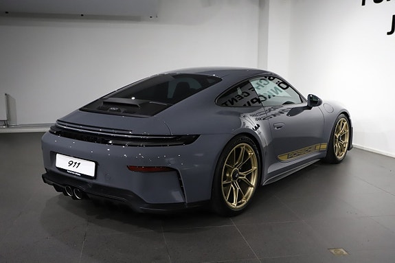 Porsche 911 GT3 5 of 26