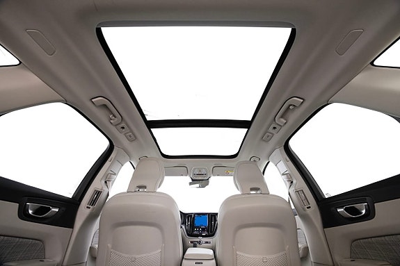 Volvo XC60 19 of 24