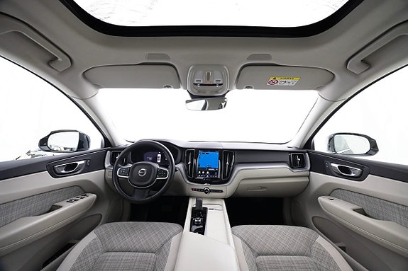 Volvo XC60 13 of 24