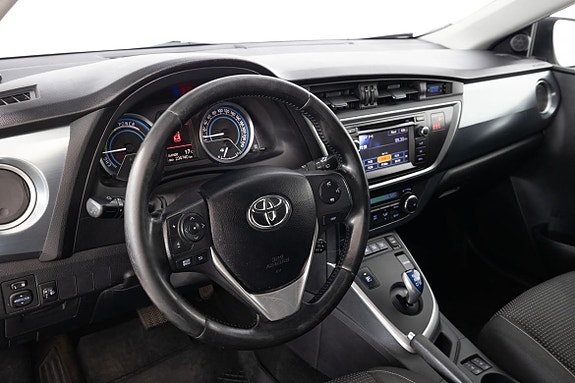 Toyota Auris 18 of 21