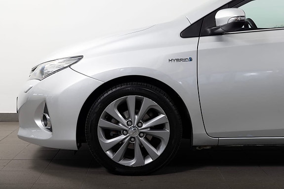 Toyota Auris 4 of 21