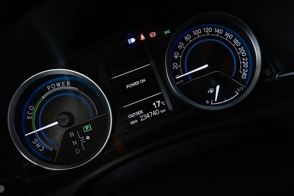 Toyota Auris 19 of 21