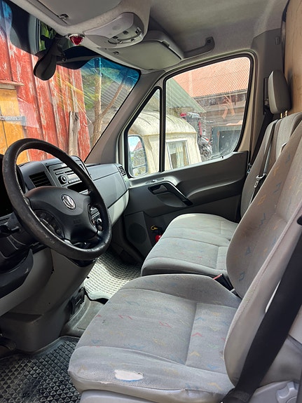 Volkswagen Crafter 6 of 8