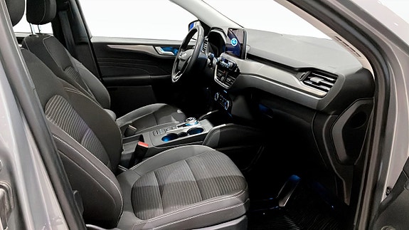 Ford Kuga 3 of 13