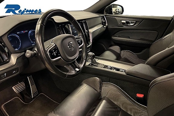 Volvo S60 8 of 15