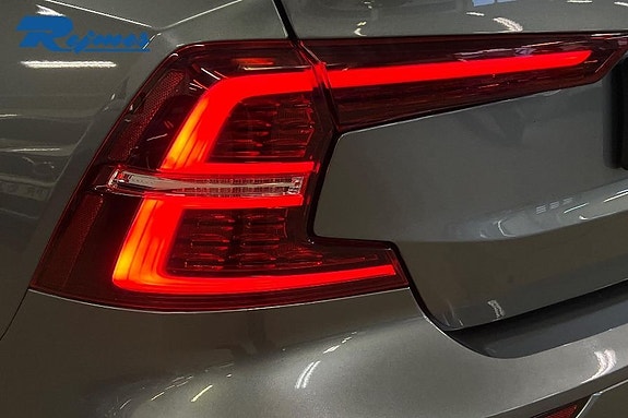 Volvo S60 14 of 15