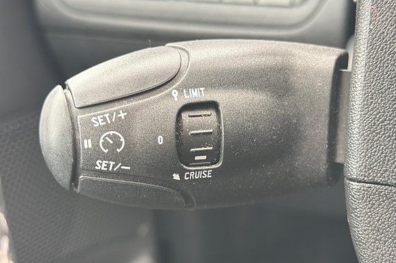 Peugeot 2008 14 of 28