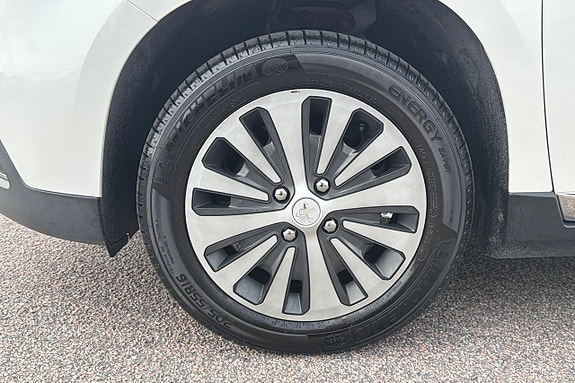 Peugeot 2008 10 of 28