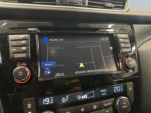 Nissan X-Trail 15 of 18