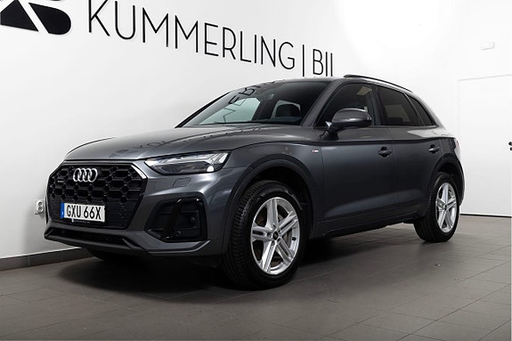 Audi Q5 2 of 23
