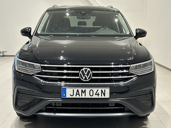 Volkswagen Tiguan Allspace 3 of 25