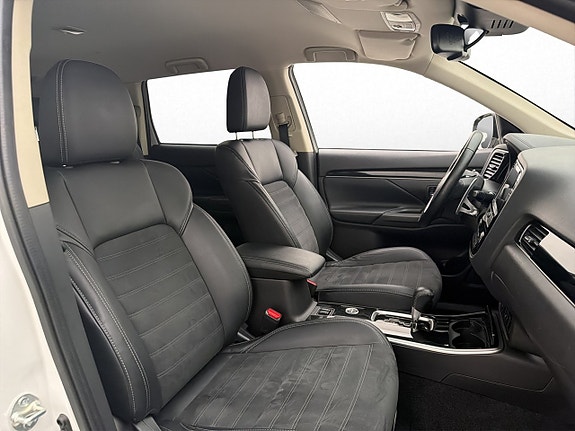 Mitsubishi Outlander 26 of 30
