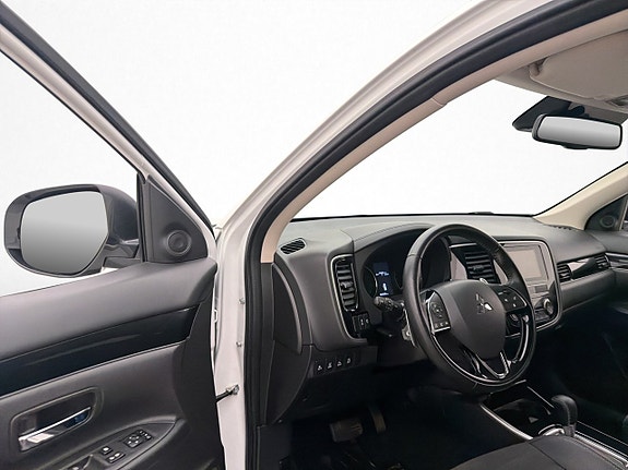 Mitsubishi Outlander 10 of 30