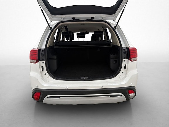 Mitsubishi Outlander 28 of 30