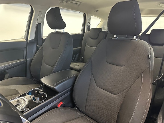 Ford S-MAX 14 of 30