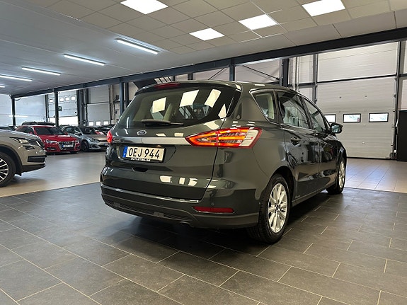 Ford S-MAX 10 of 30