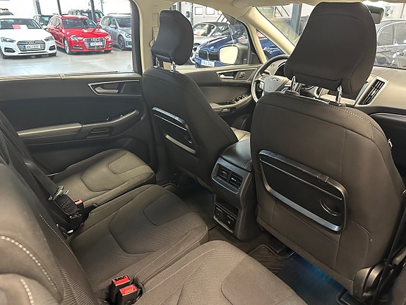 Ford S-MAX 17 of 30