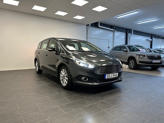 Ford S-MAX 6 of 30