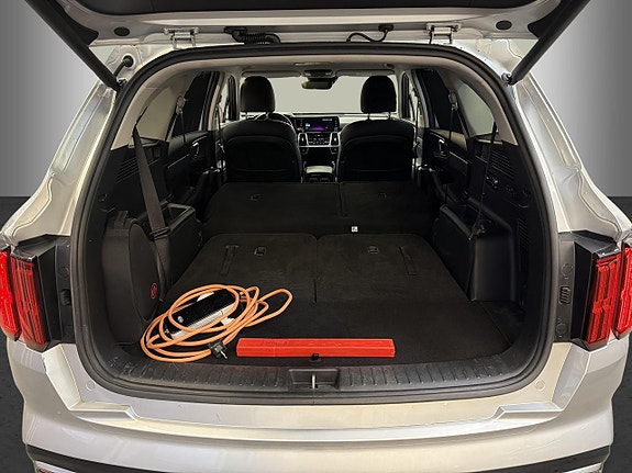 Kia Sorento 17 of 30