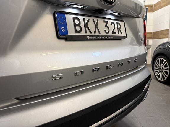 Kia Sorento 18 of 30