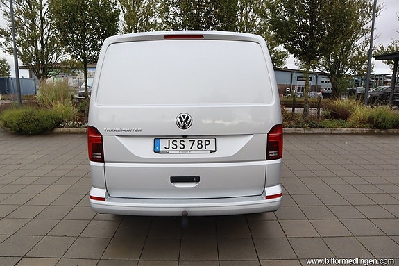 Volkswagen Transporter 9 of 18