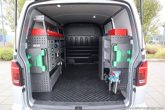 Volkswagen Transporter 11 of 18