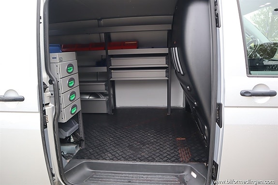 Volkswagen Transporter 15 of 18