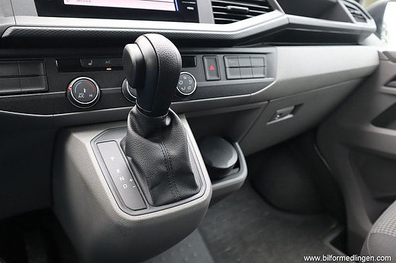 Volkswagen Transporter 6 of 18