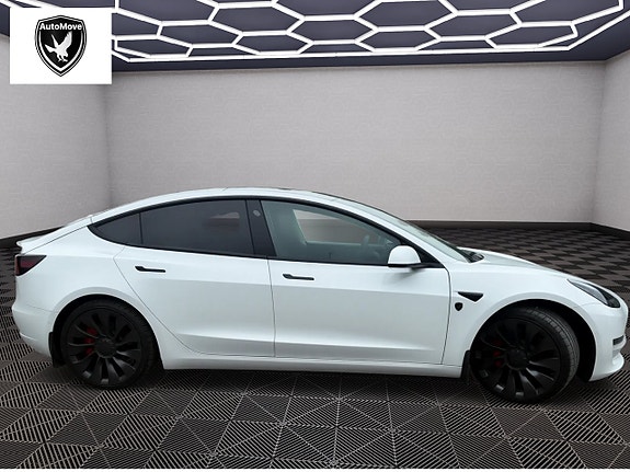 Tesla Model 3 4 of 12