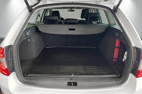 Skoda Octavia 17 of 22