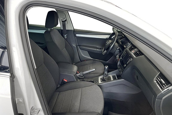 Skoda Octavia 14 of 22