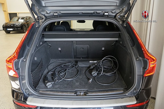 Volvo XC60 25 of 27