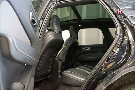Volvo XC60 13 of 27