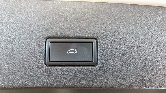 Volkswagen T-Roc 13 of 15