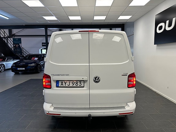 Volkswagen Transporter 7 of 26