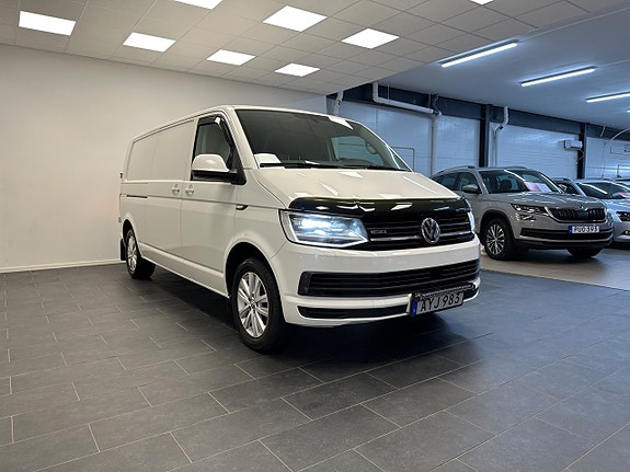 Volkswagen Transporter 6 of 26