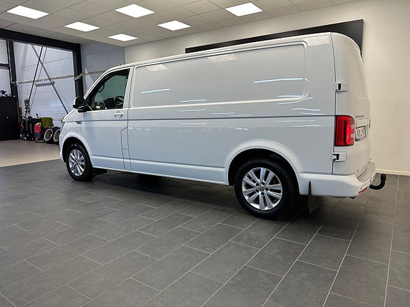 Volkswagen Transporter 4 of 26