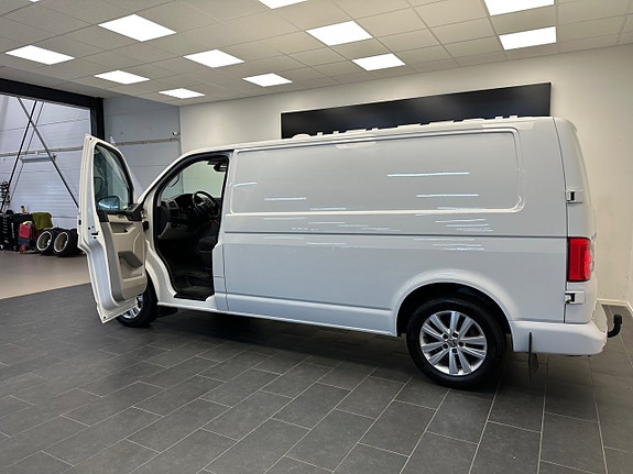 Volkswagen Transporter 3 of 26