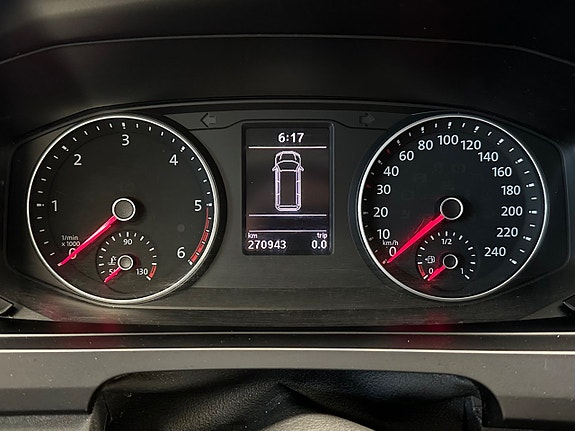 Volkswagen Transporter 22 of 26