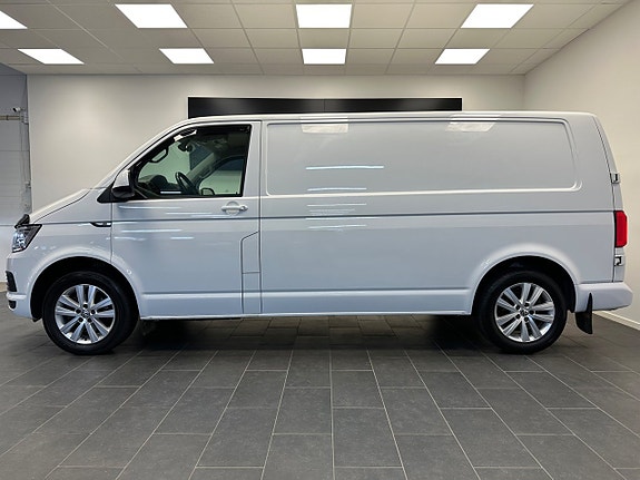 Volkswagen Transporter 2 of 26