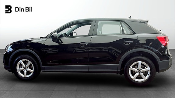 Audi Q2 2 of 12