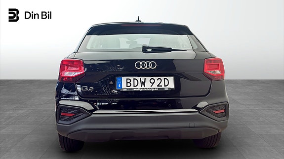Audi Q2 5 of 12