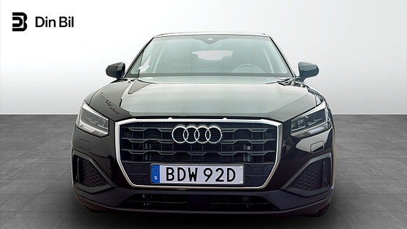 Audi Q2 4 of 12