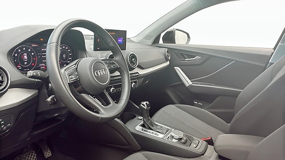 Audi Q2 7 of 12