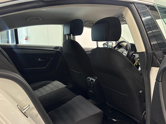 Volkswagen CC 26 of 26