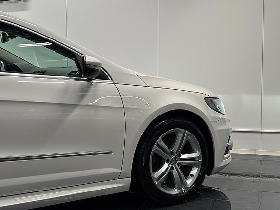 Volkswagen CC 11 of 26